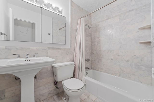 4140 Union Street 6R, Flushing, NY 11355
