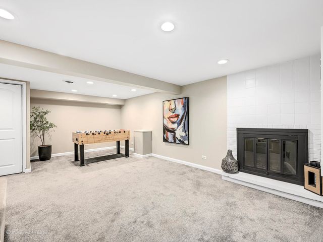 742 W Chestnut Street, Hinsdale, IL 60521