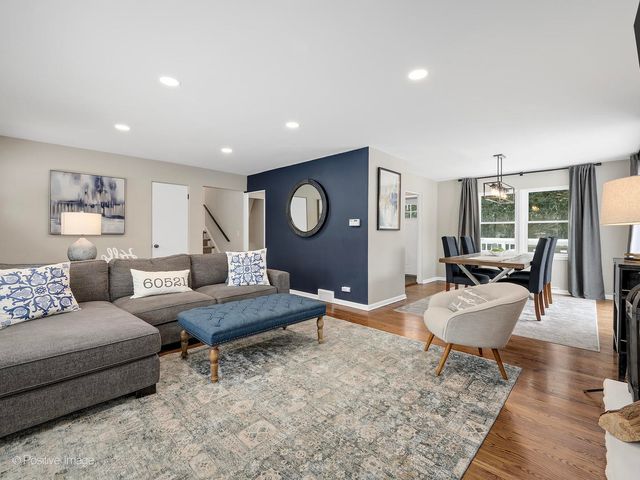 742 W Chestnut Street, Hinsdale, IL 60521