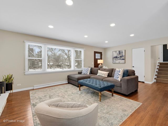 742 W Chestnut Street, Hinsdale, IL 60521