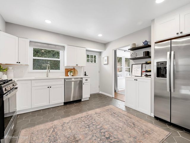 742 W Chestnut Street, Hinsdale, IL 60521