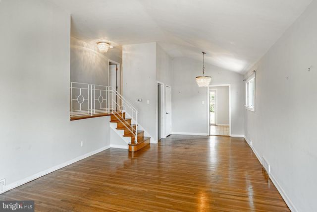 147 WYNDMOOR RD, Havertown, PA 19083