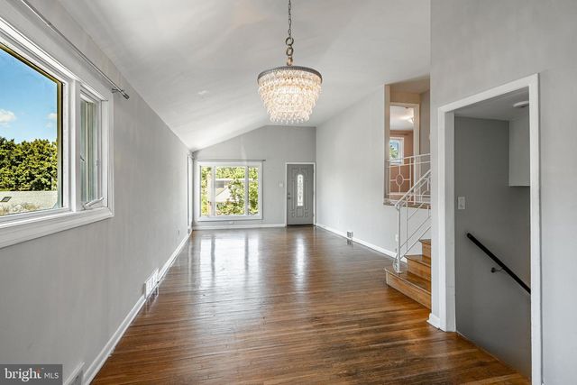 147 WYNDMOOR RD, Havertown, PA 19083