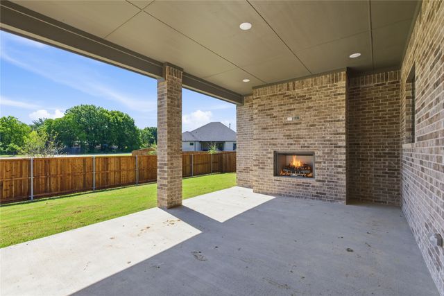 713 Anne Road, Van Alstyne, TX 75495