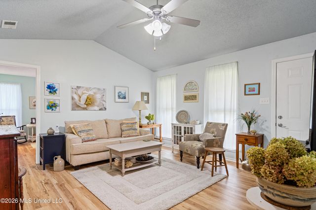 4227 Highgate Drive, Horn Lake, MS 38637