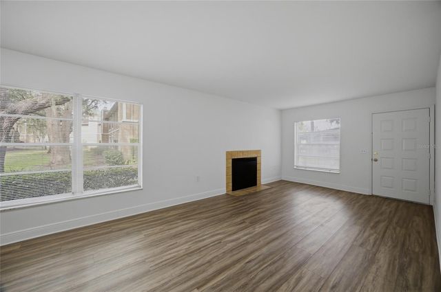 14315 HANGING MOSS CIRCLE 101, Tampa, FL 33613