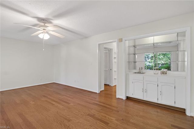 3925 Ocean Cut LN, Virginia Beach, VA 23451