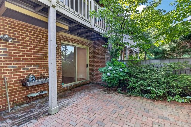 3925 Ocean Cut LN, Virginia Beach, VA 23451