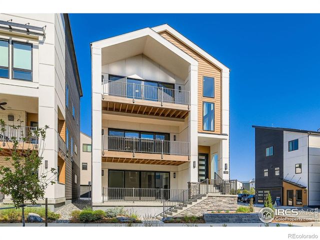 1768 Peak Loop, Broomfield, CO 80023