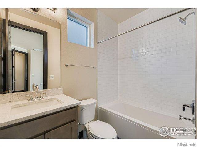 1768 Peak Loop, Broomfield, CO 80023