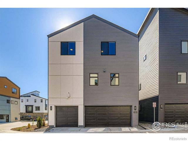 1768 Peak Loop, Broomfield, CO 80023