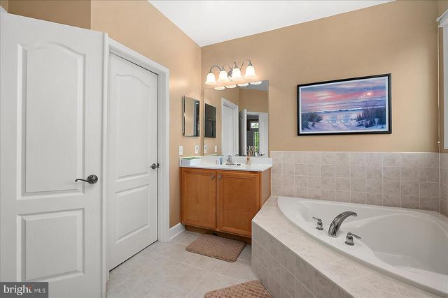 10317 QUARTER DECK LN, Berlin, MD 21811