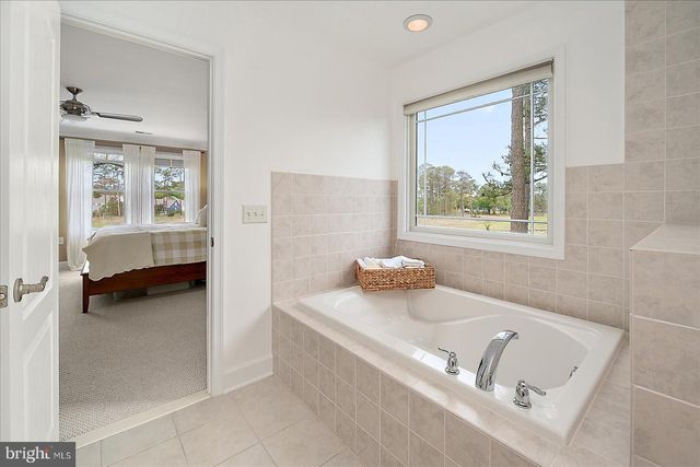 10317 QUARTER DECK LN, Berlin, MD 21811