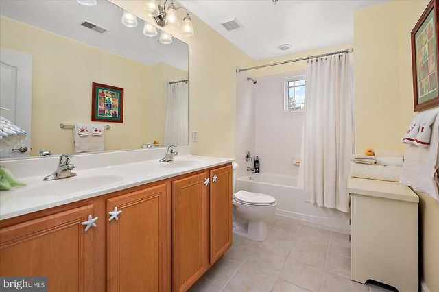 10317 QUARTER DECK LN, Berlin, MD 21811