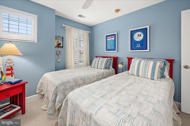 10317 QUARTER DECK LN, Berlin, MD 21811