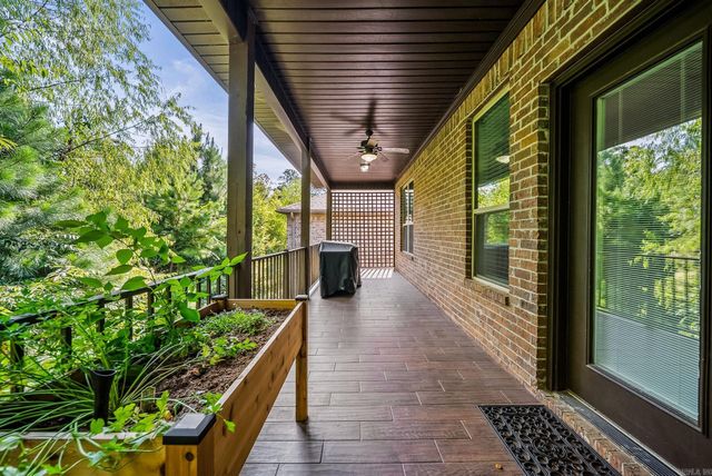 129 Cove Creek Court, Little Rock, AR 72223