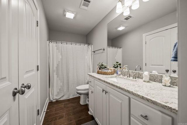 129 Cove Creek Court, Little Rock, AR 72223