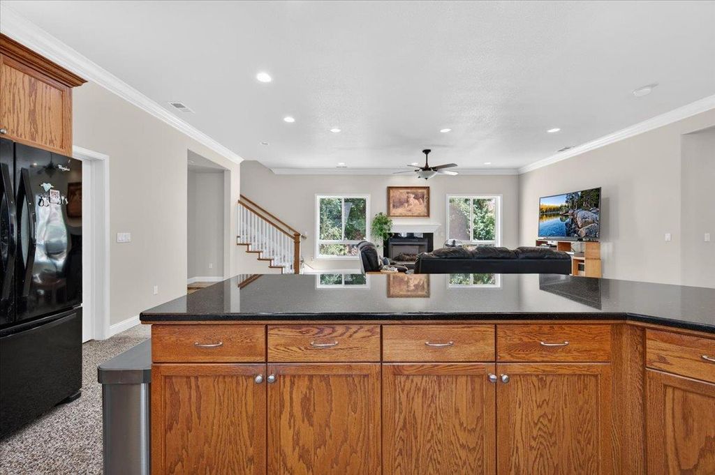 Image 13 of property listing at 28945 Bonneyview Road, Tollhouse, CA 93667