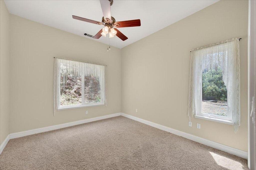 Image 22 of property listing at 28945 Bonneyview Road, Tollhouse, CA 93667
