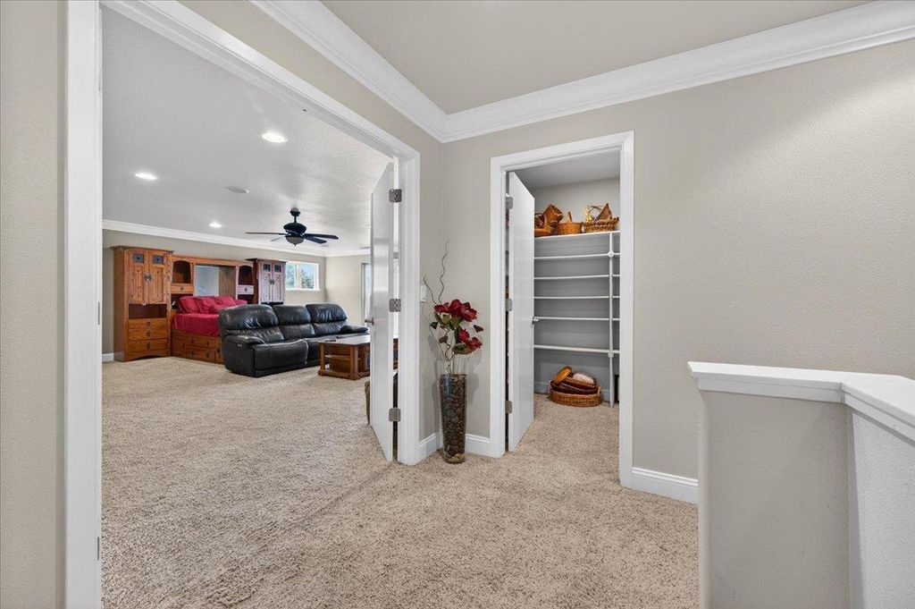 Image 26 of property listing at 28945 Bonneyview Road, Tollhouse, CA 93667