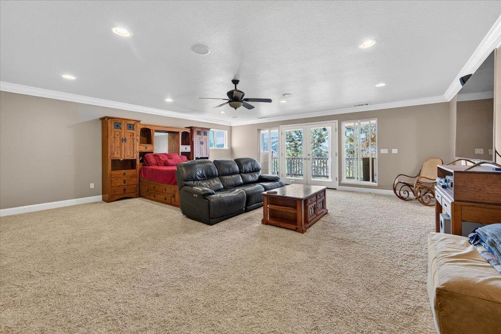 Image 28 of property listing at 28945 Bonneyview Road, Tollhouse, CA 93667