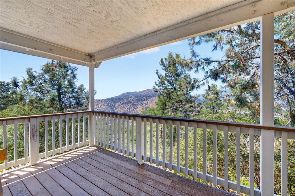 Image 36 of property listing at 28945 Bonneyview Road, Tollhouse, CA 93667