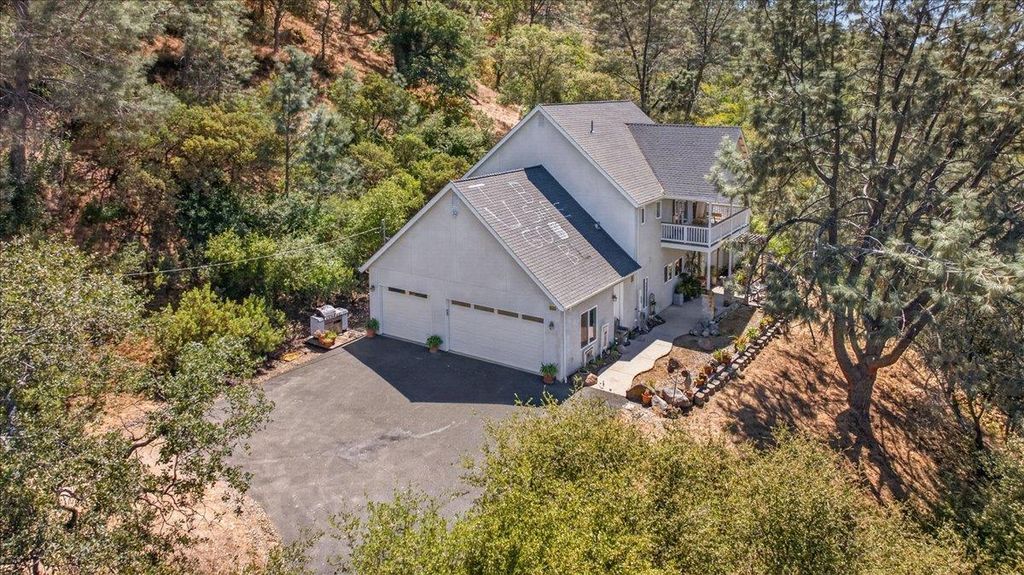Image 45 of property listing at 28945 Bonneyview Road, Tollhouse, CA 93667