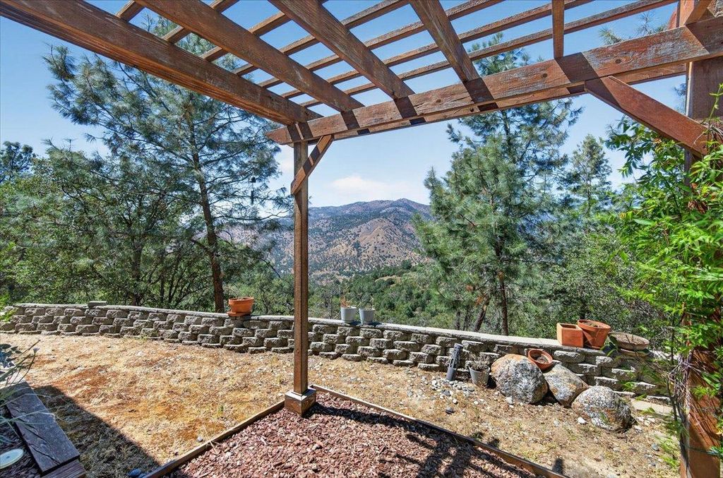 Image 50 of property listing at 28945 Bonneyview Road, Tollhouse, CA 93667