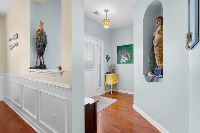 407 Forsythia Avenue, Summerville, SC 29483