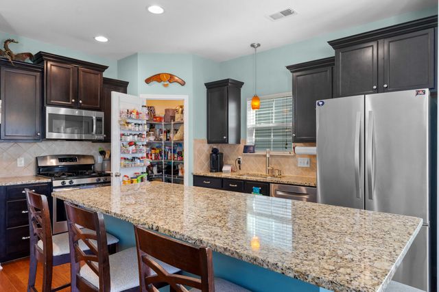 407 Forsythia Avenue, Summerville, SC 29483