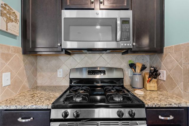 407 Forsythia Avenue, Summerville, SC 29483