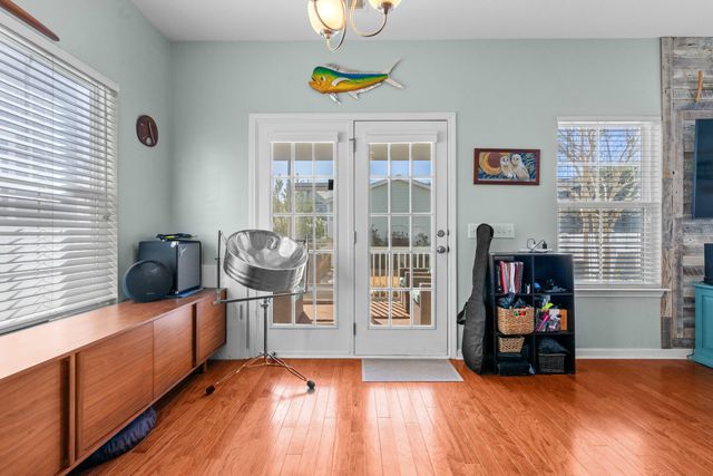 407 Forsythia Avenue, Summerville, SC 29483