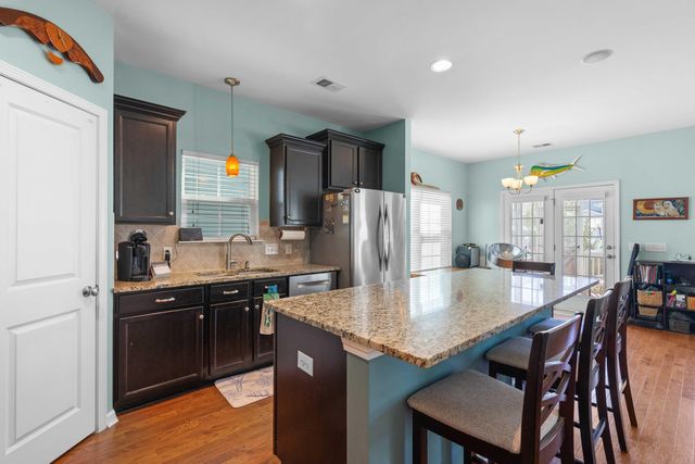 407 Forsythia Avenue, Summerville, SC 29483