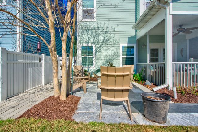 407 Forsythia Avenue, Summerville, SC 29483