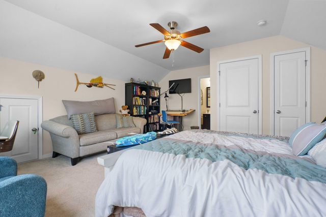 407 Forsythia Avenue, Summerville, SC 29483