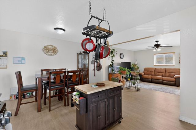 911 Impala Drive, Belen, NM 87002
