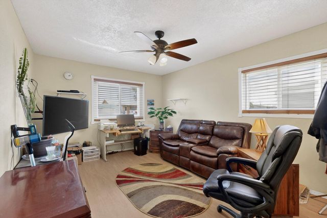 911 Impala Drive, Belen, NM 87002