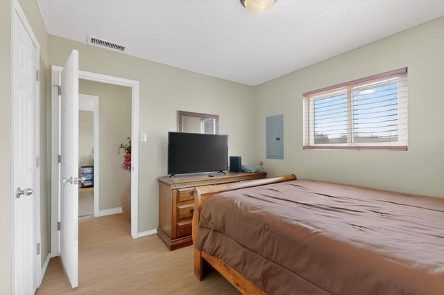 911 Impala Drive, Belen, NM 87002