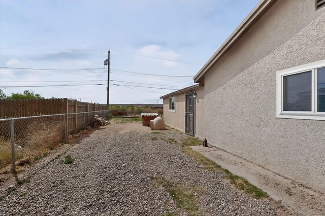 911 Impala Drive, Belen, NM 87002