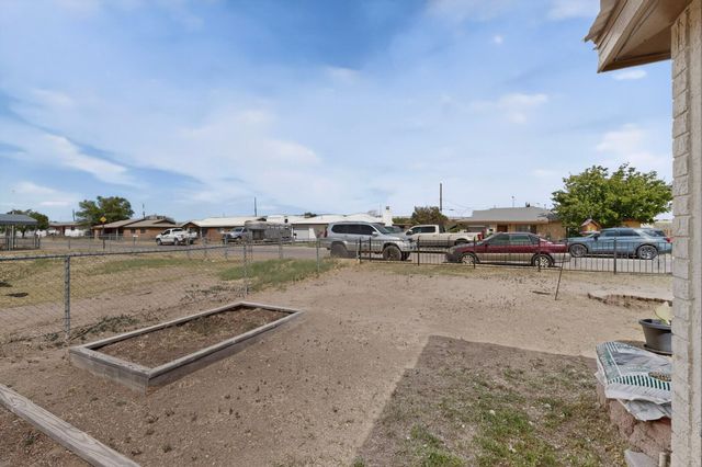 911 Impala Drive, Belen, NM 87002