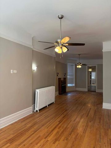 5136 S Blackstone Avenue 1F, Chicago, IL 60615