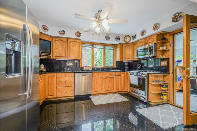 163 Bennett Avenue, Staten Island, NY 10312
