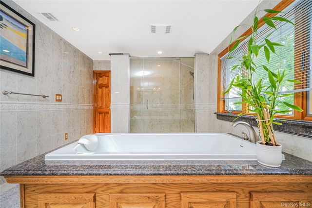 163 Bennett Avenue, Staten Island, NY 10312
