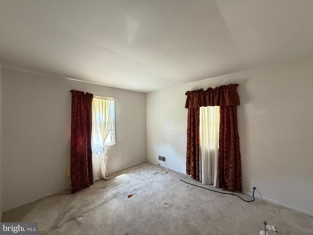4504 SPRUCEWOOD CT, Temple Hills, MD 20748