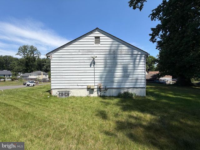 4504 SPRUCEWOOD CT, Temple Hills, MD 20748