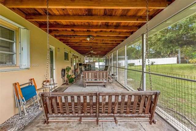 8345 SW 98th St, Miami, FL 33156