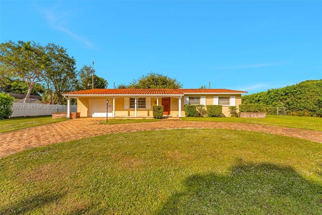 8345 SW 98th St, Miami, FL 33156