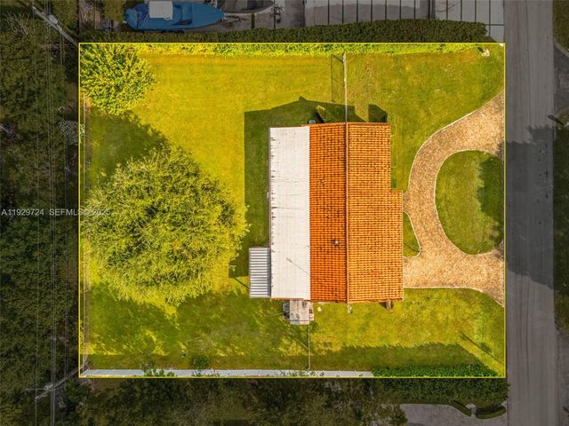 8345 SW 98th St, Miami, FL 33156