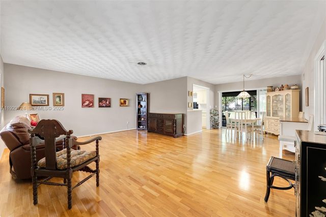 8345 SW 98th St, Miami, FL 33156