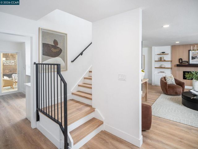 320 Miranda Ln, Alamo, CA 94507